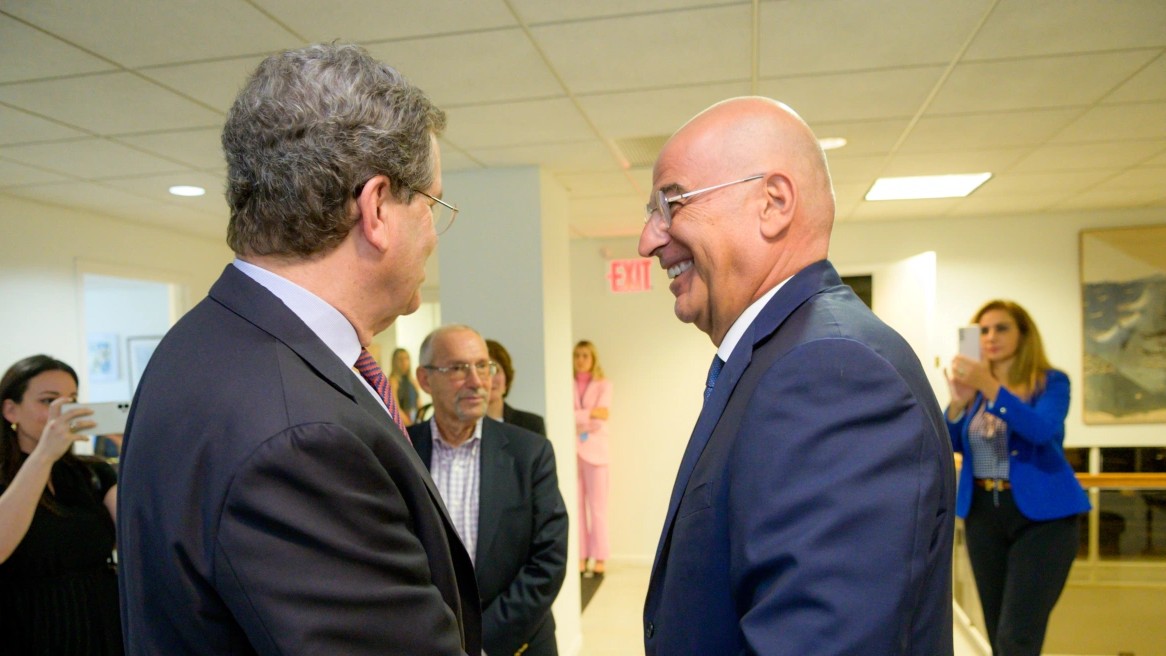 Νίκος Δένδιας: Ικανοποίηση της Ελλάδας για την άρση του εμπάργκο πώλησης όπλων στην Κύπρο