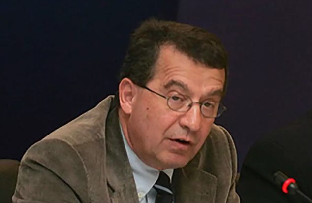 Γιάννης Ρουμπάτης