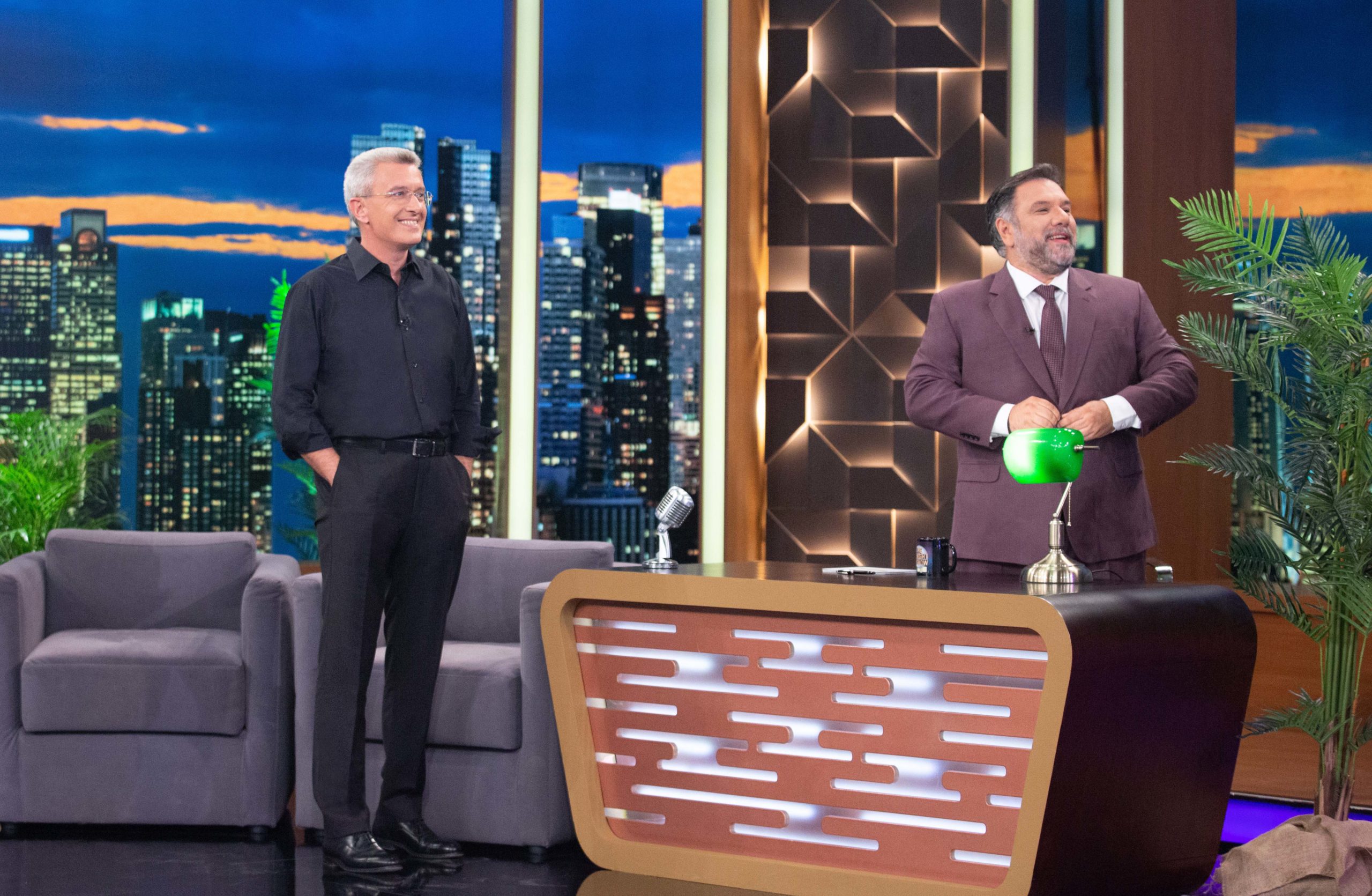 Νίκος Χατζηνικολάου The 2Night Show