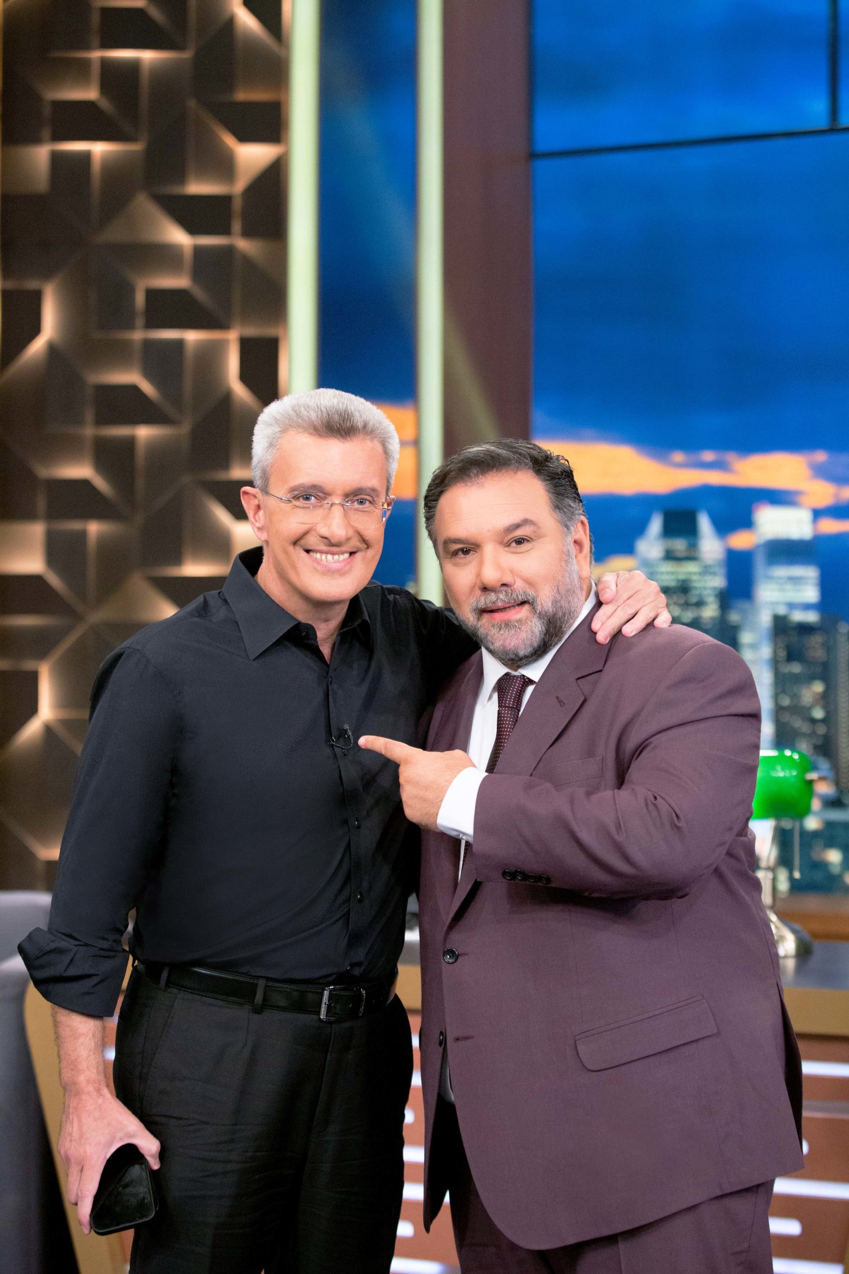 Νίκος Χατζηνικολάου The 2Night Show