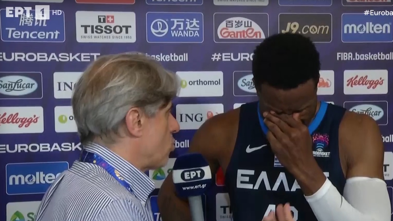 EuroBasket 2022: Η πικρία του Θανάση Αντετοκούνμπο – «Μαμά δεν κλαίω, μην στεναχωριέσαι» – ΒΙΝΤΕΟ