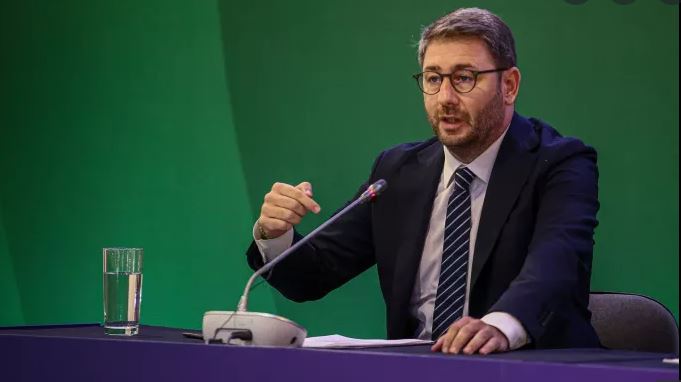 Ανδρουλάκης: «Ζητώ ισχυρή εντολή για να εγγυηθώ σταθερή κυβέρνηση»