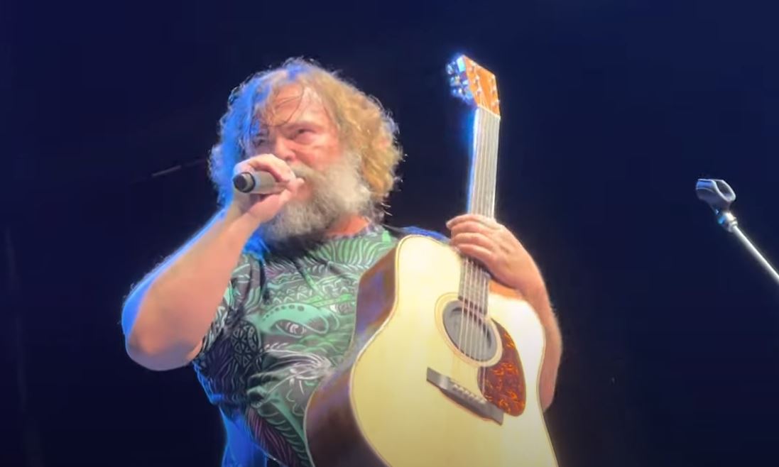 Viral το τραγούδι – αφιέρωση του Jack Black στον Γιάννη Αντετοκούνμπο