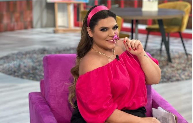 Δανάη Μπάρκα: Της έσπασαν το αυτοκίνητο έξω από το σπίτι της στο Χαλάνδρι