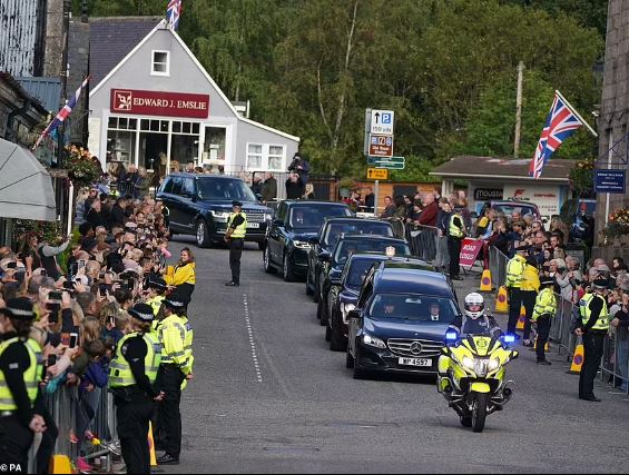 Βασίλισσα Ελισάβετ πομπή