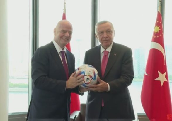 Ερντογάν με Ινφαντίνο