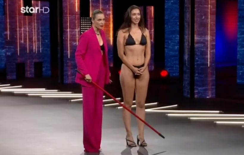 GNTM: Γιατί η Βίκυ Καγιά πήρε το σκουπόξυλο