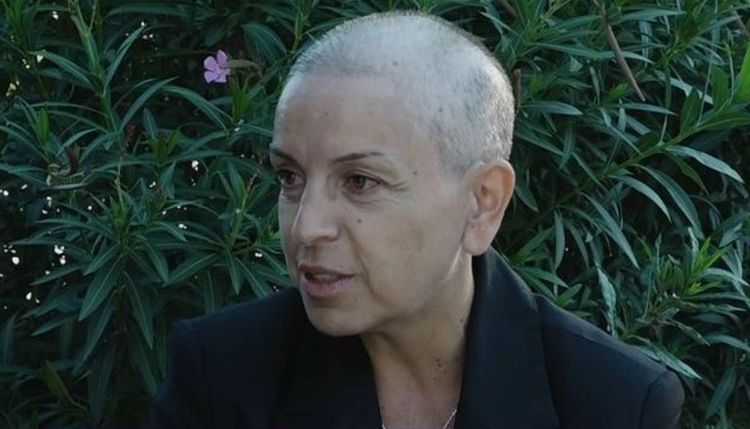 Η Αντιγόνη Ανδρεάκη μιλάει στην κάμερα της εκπομπής "Mega Καλημέρα"