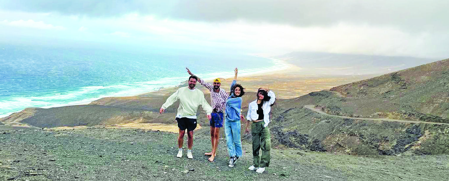 Η ηθοποιός στη «Γη της Ελιάς» Αντιγόνη Νεοφύτου και ο σκηνοθέτης της σειράς Γιώργος Ευαγγέλου είναι εδώ και δύο χρόνια ζευγάρι