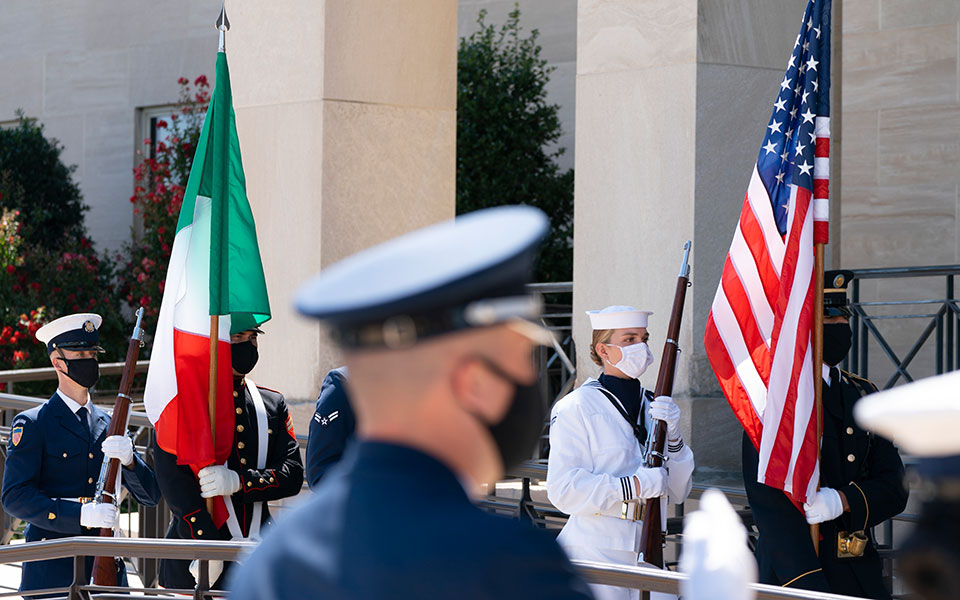 ΗΠΑ-Ιταλία: «Σεβόμαστε την δημοκρατική επιλογή των Ιταλών», δήλωσε εκπρόσωπος του Λευκού Οίκου