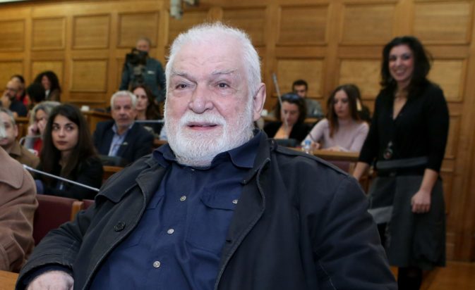 Κώστας Καζάκος