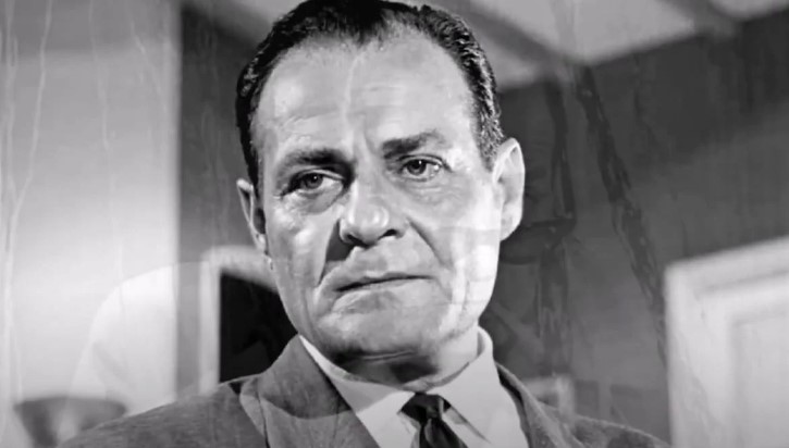 Λάμπρος Κωνσταντάρας: Αδημοσίευτη φωτογραφία από τα παρασκήνια των γυρισμάτων της ταινίας “Η Αλίκη στο Ναυτικό”