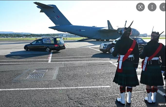 Στο Λονδίνο η σορός της Bασίλισσας Ελισάβετ – BINTEO