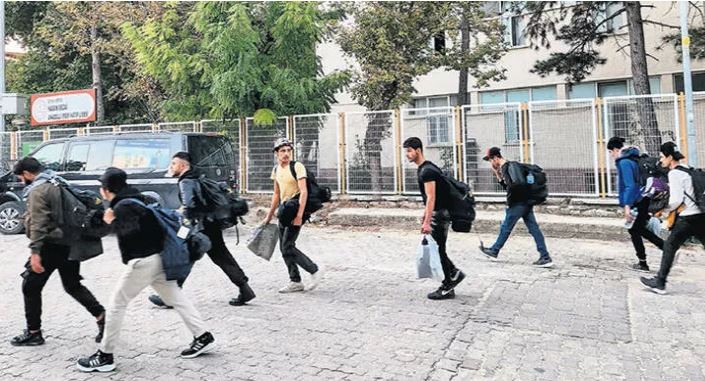 μετανάστες από Τουρκία