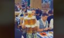 Oktoberfest: Δείτε την σερβιτόρα που μεταφέρει 13 μεγάλα ποτήρια μπύρας με τα χέρια της—ΒΙΝΤΕΟ