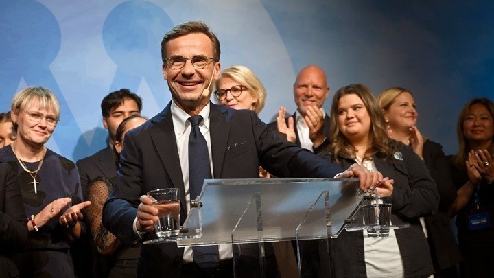 Σουηδία: Αρχίζει το σχηματισμό νέας κυβέρνησης ο Κρίστερσον, μετά την παραίτηση της Αντερσον