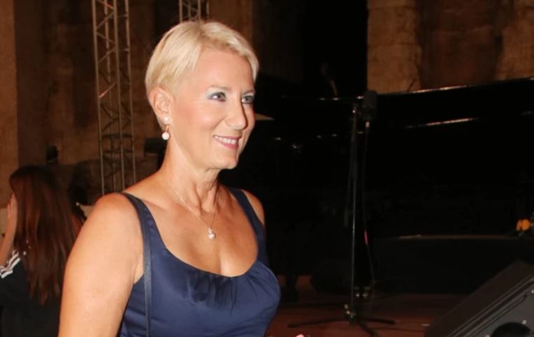 Νατάσα Παζαΐτη: Σπάνια βραδινή έξοδος με τα παιδιά της