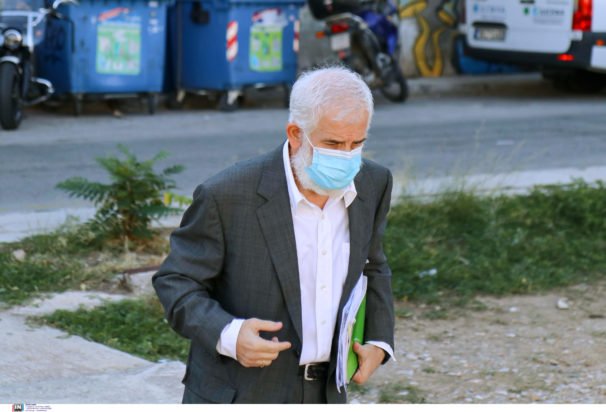 Πέτρος Φιλιππίδης