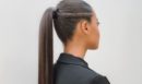 Έξυπνα hair tips για να έχετε την τέλεια sleek αλογοουρά