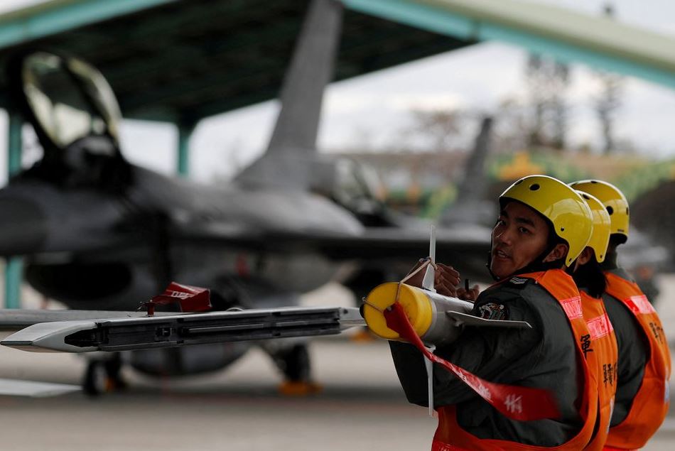 Νέα ένταση μεταξύ ΗΠΑ και Κίνας με φόντο την πώληση όπλων στην Ταϊβάν