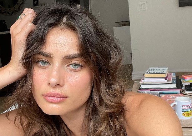 Η λαμπερή επιδερμίδα χωρίς ίχνος μακιγιάζ έχει τα δικά της ωραία tips