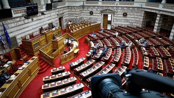 ΣΥΡΙΖΑ: Κατέθεσε ερώτηση στη Βουλή για τις επαφές και δραστηριότητες του Ανδρέα Πάτση στο Κόσοβο