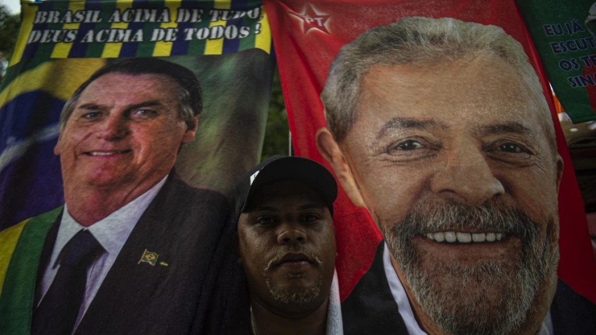 Βραζιλία: Ο Λούλα οδεύει σε νίκη επί του Μπολσονάρου στον β΄ γύρο των εκλογών, σύμφωνα με δημοσκοπήσεις