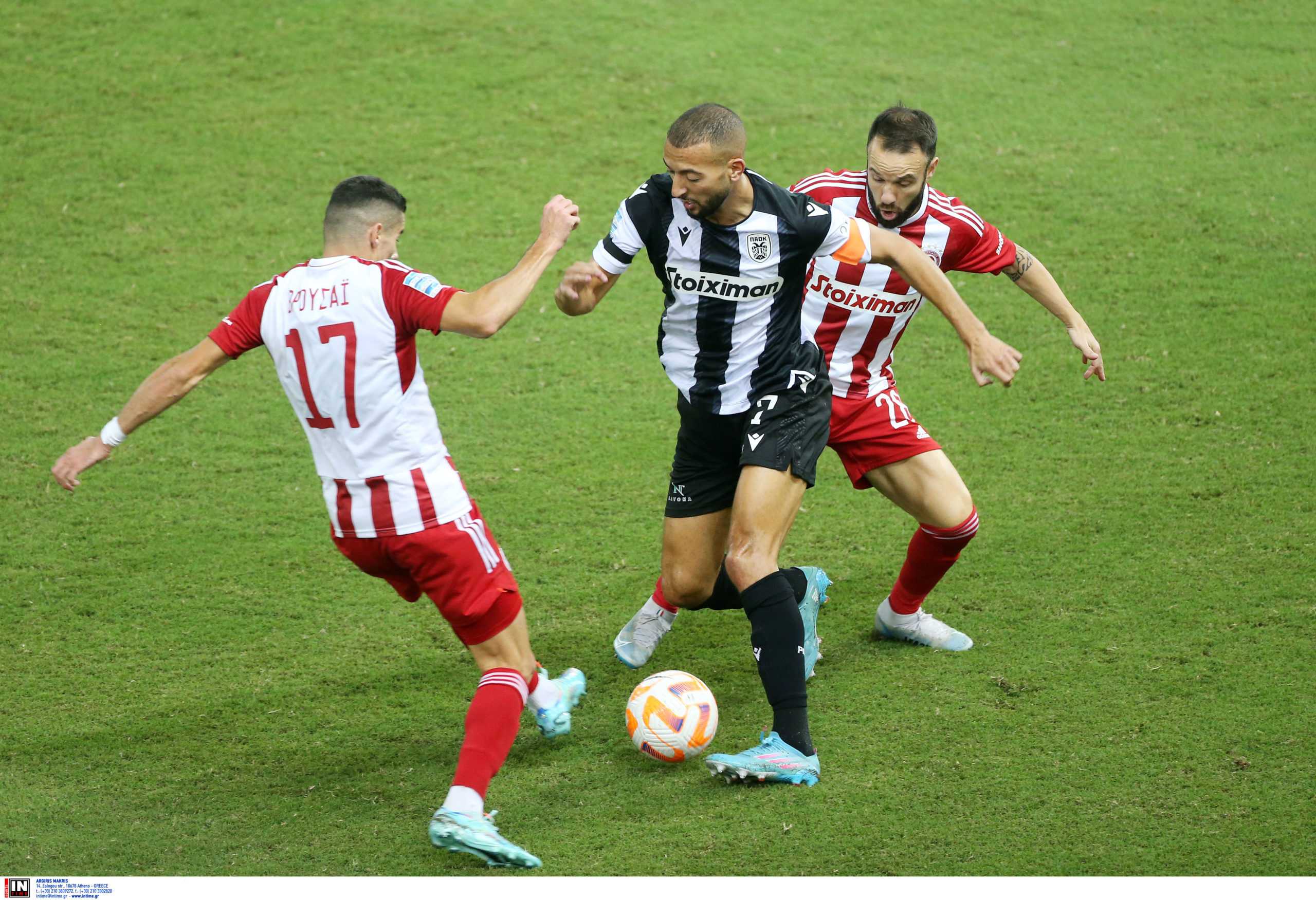 Ολυμπιακός – ΠΑΟΚ 1-2: Το ντέρμπι βάφτηκε «ασπρόμαυρο»