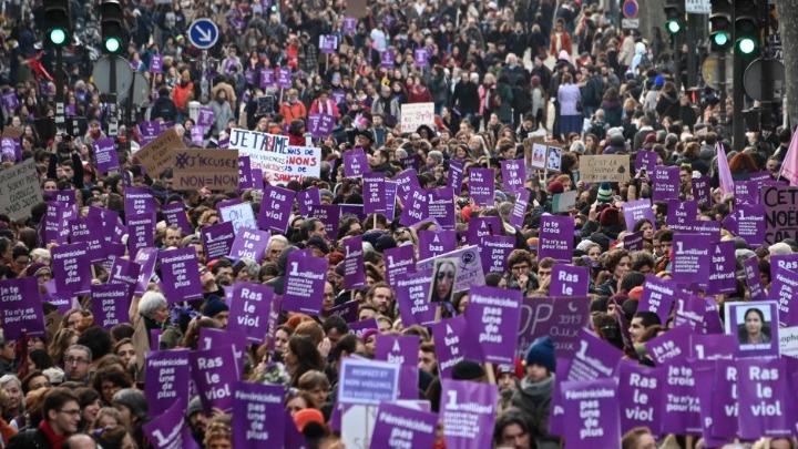 Γαλλία: Κινητοποίηση γυναικών στο Παρίσι με αφορμή την 101η γυναικοκτονία από τις αρχές του έτους