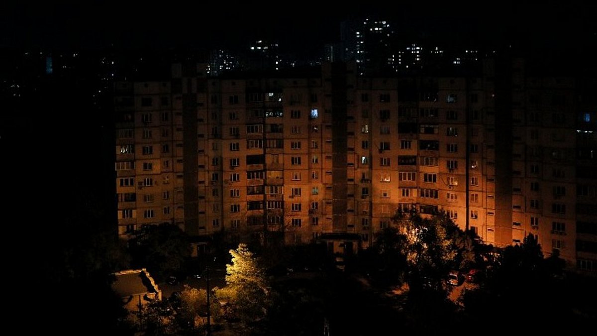 Ουκρανία: Ο Ζελένσκι δήλωσε ότι τέσσερα εκατομμύρια Ουκρανοί πλήττονται από διακοπές ρεύματος