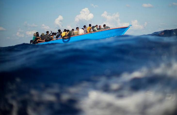 Ιταλία: Ανατροπή πλεούμενου ανοιχτά της Λαμπεντούζα – Ένα κοριτσάκι αγνοείται