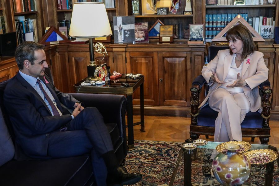 Μητσοτάκης - Σακελλαροπούλου