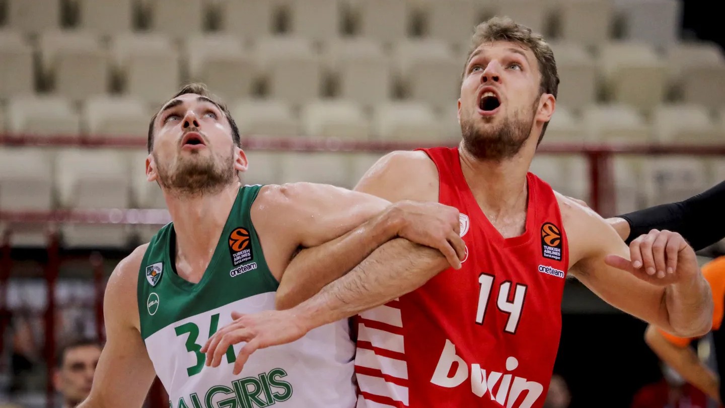 Ολυμπιακός – Ζαλγκίρις Κάουνας 90-80: Χωρίς κόσμο, αλλά με καυτό Βεζένκοφ έκανε το 2-0