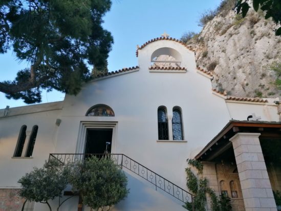 Άγιοι Ισίδωροι - Λυκαβηττός