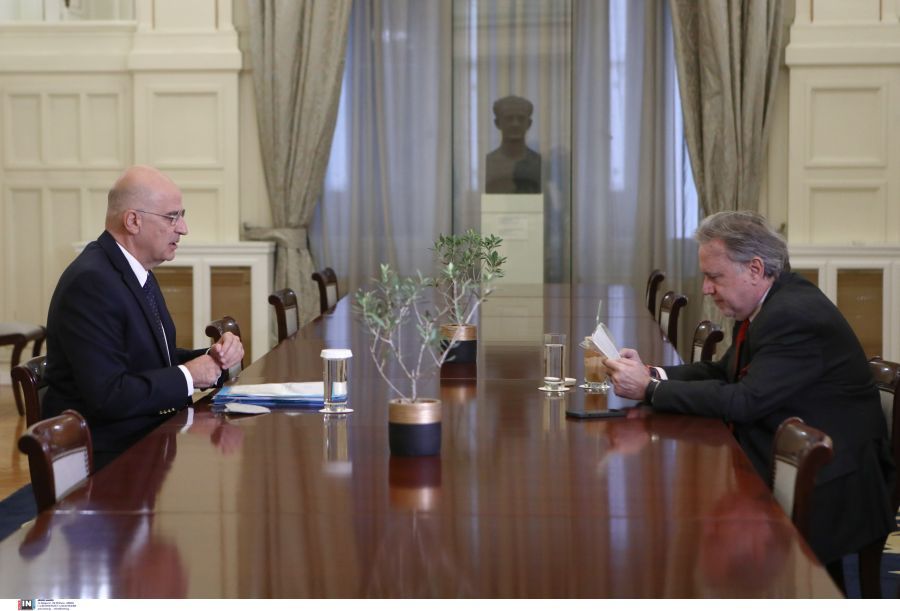 Δένδιας Κατρούγκαλος