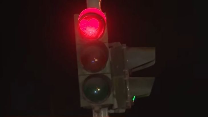 φανάρι με καρδιά στην Καισαριανή