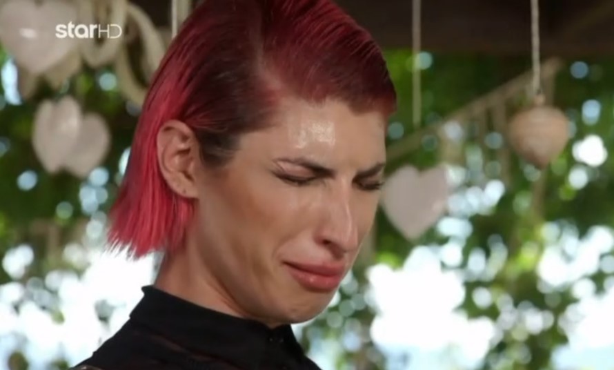 GNTM: Η τρανς διαγωνιζόμενη έβαλε τα κλάματα – «Νιώθω απογοήτευση»