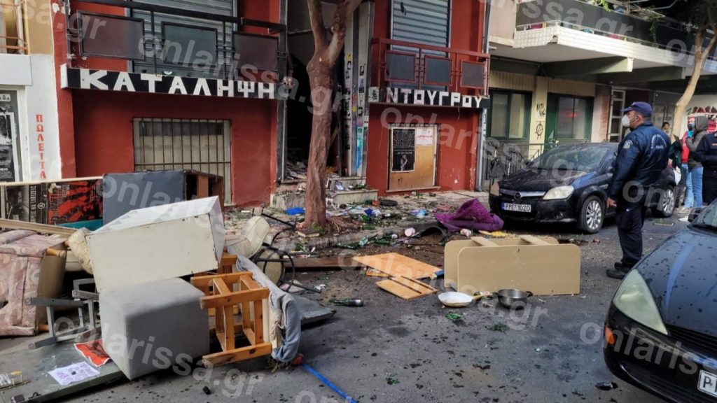 κατάληψη στη Λάρισα