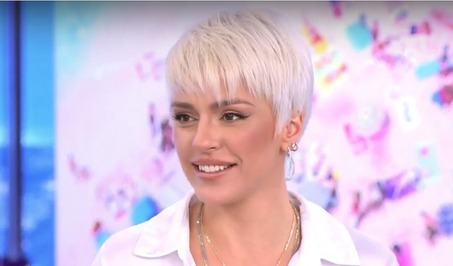 Κάτια Ταραμπάνκο: Δεν έμεινε γυναίκα δίπλα στην Καγιά