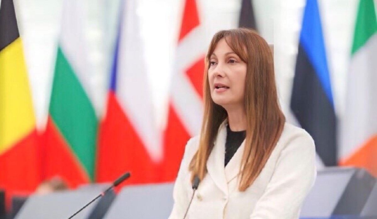 Έλενα Κουντουρά