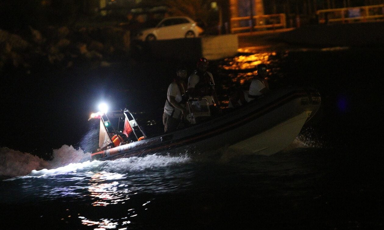 Ναυάγια σε Κύθηρα – Λέσβο: Διπλή επιχείρηση διάσωσης 135 μεταναστών – Στους 15 οι νεκροί του ναυαγίου της Μυτιλήνης