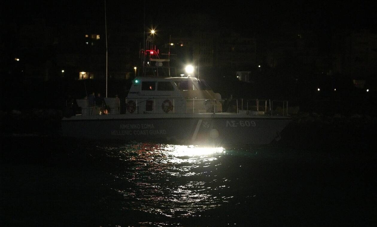 Κύθηρα: Ολονύχτιο θρίλερ με το ναυάγιο σκάφους που μετέφερε μετανάστες – Στους 30 οι διασωθέντες