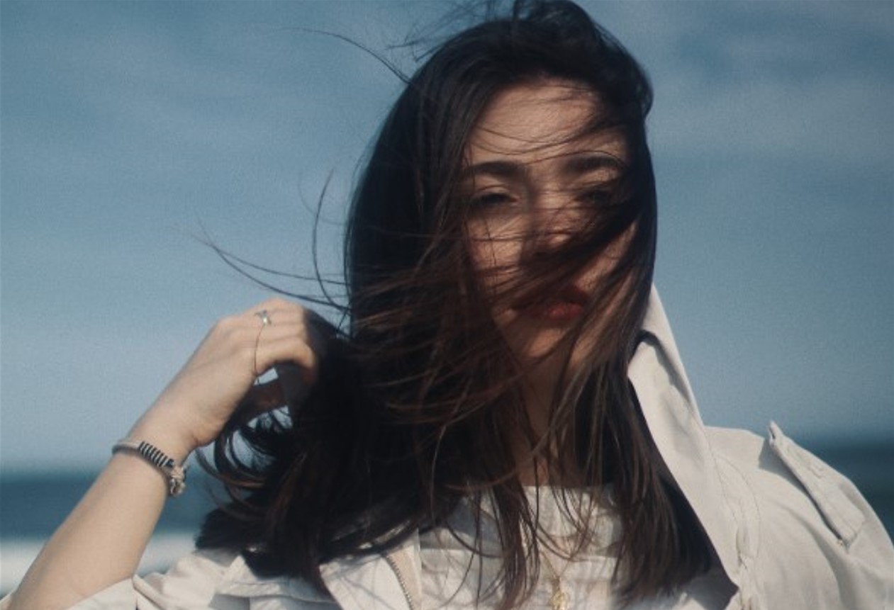 Εξαφανίστε τους μαύρους κύκλους μ’ ένα μόνο κραγιόν!