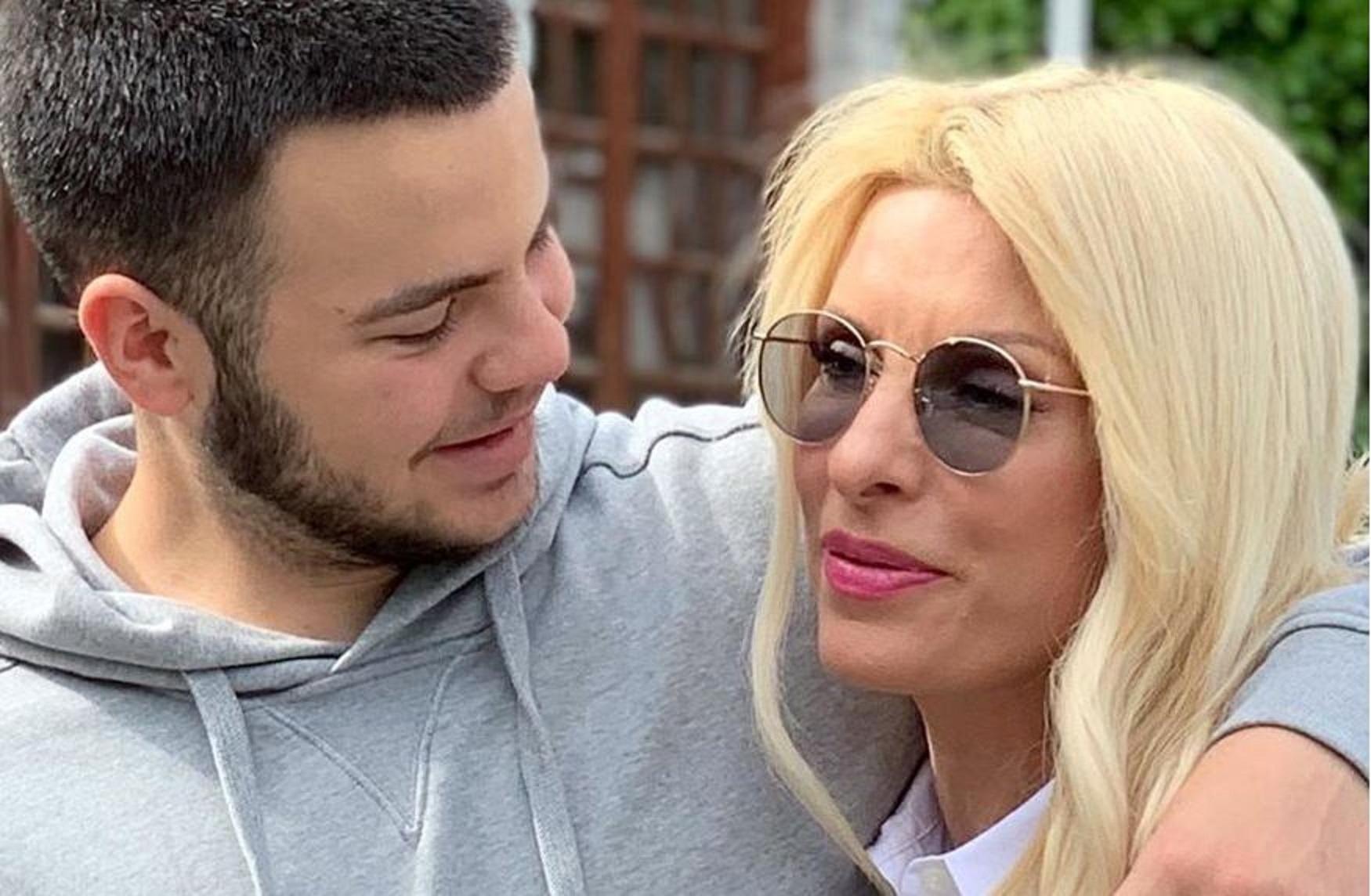 Ελένη Μενεγάκη: Ο Άγγελος Λάτσιος της ευχήθηκε «χρόνια πολλά» με μια τρυφερή τους φωτογραφία από το 2006