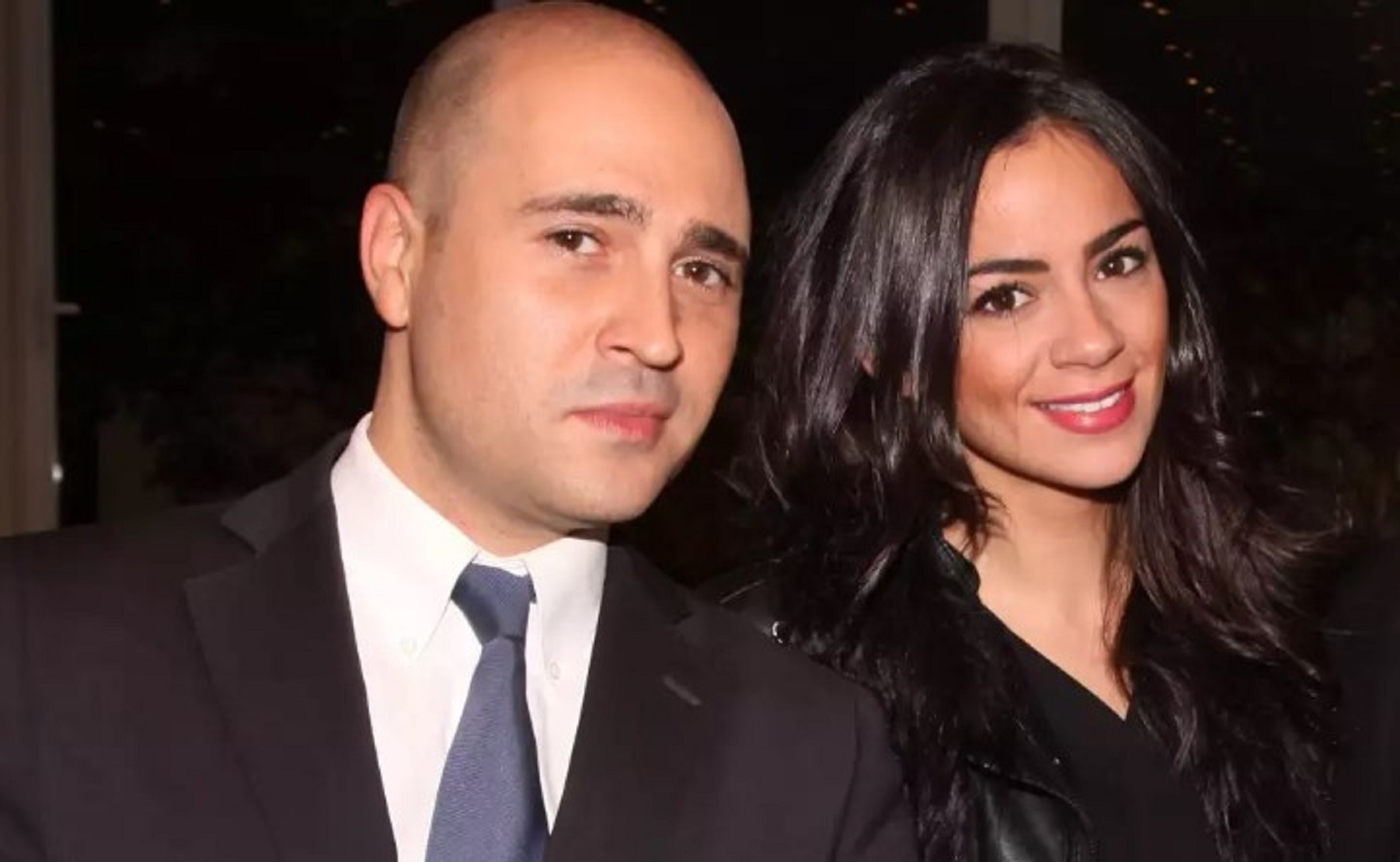 Ο Κωνσταντίνος Μπογδάνος έγινε πατέρας – Η πρώτη φωτογραφία της νεογέννητης κόρης του