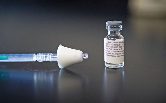 Κορονοϊός: Απέτυχε η κλινική δοκιμή του ρινικού εμβολίου στο Πανεπιστήμιο της Οξφόρδης