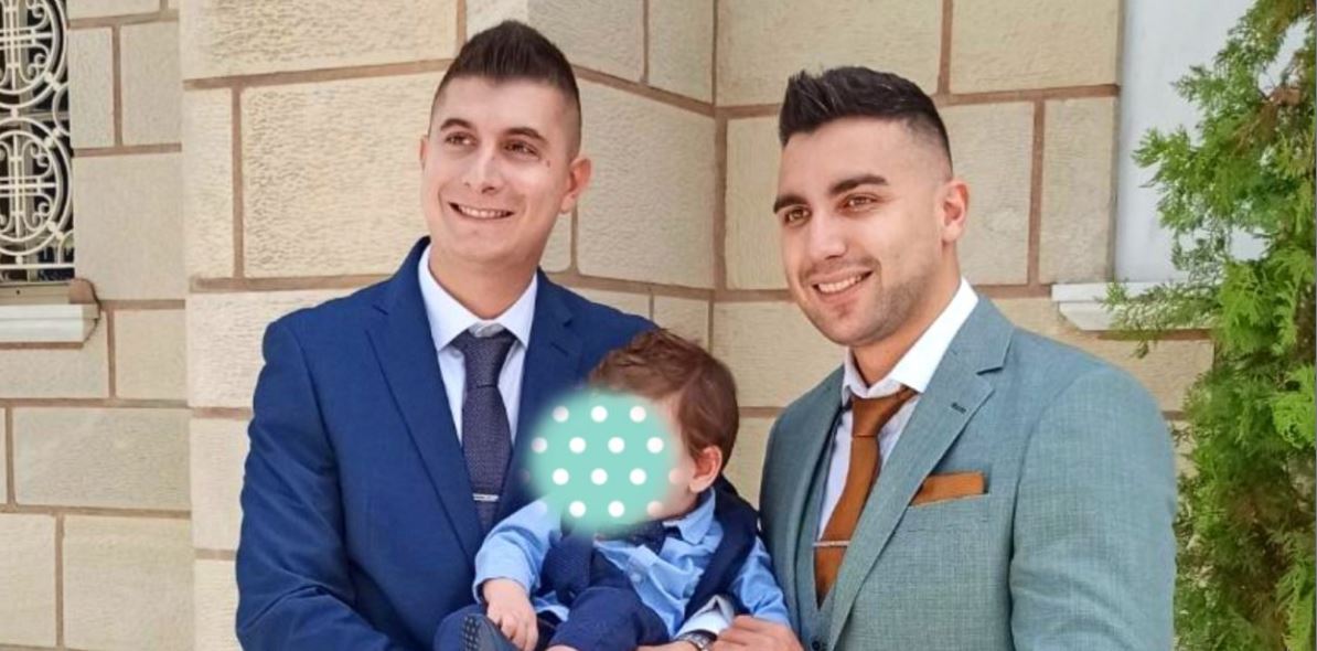 Οι αστυνομικοί που έσωσαν το βρέφος στην κακοκαιρία «Ελπίς» έγιναν οι νονοί του – Συγκινητικές στιγμές