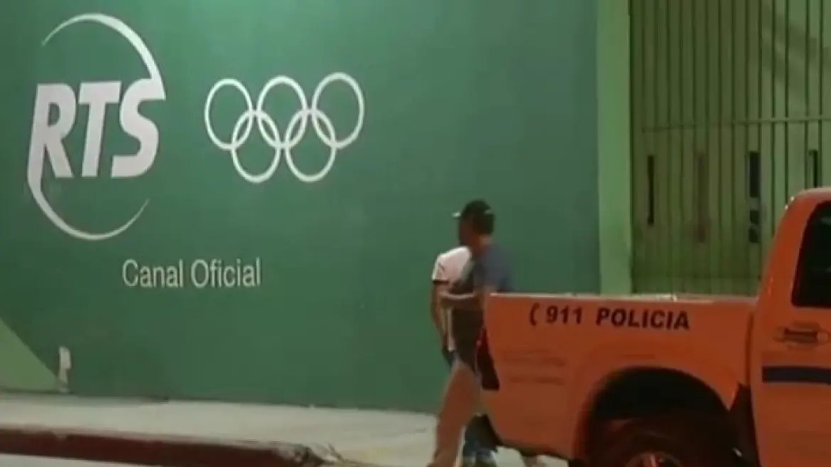 Ισημερινός: Πυρά και απειλητικά μηνύματα ενός τηλεοπτικού σταθμού και μιας εφημερίδας