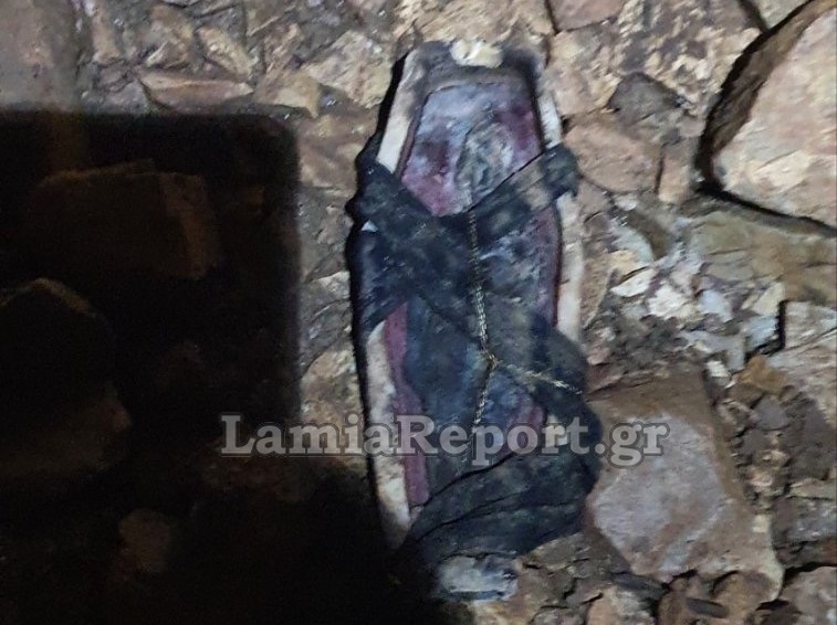 Δερβενοχώρια Ανθρώπινα οστά χειροβομβίδα