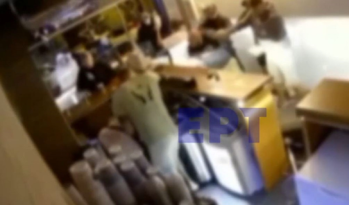 συμπλοκή καφετέρια